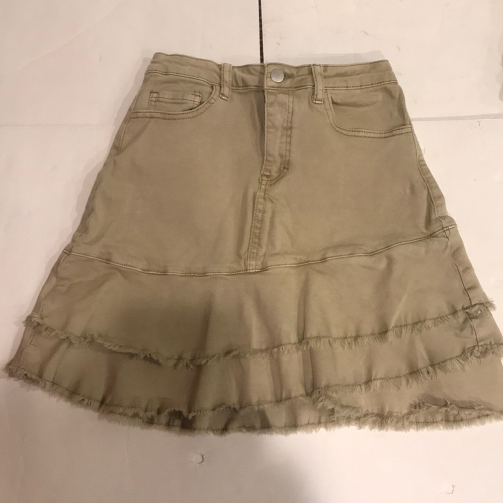 BP Ruffle Mini Skirt - Picture 2 of 10